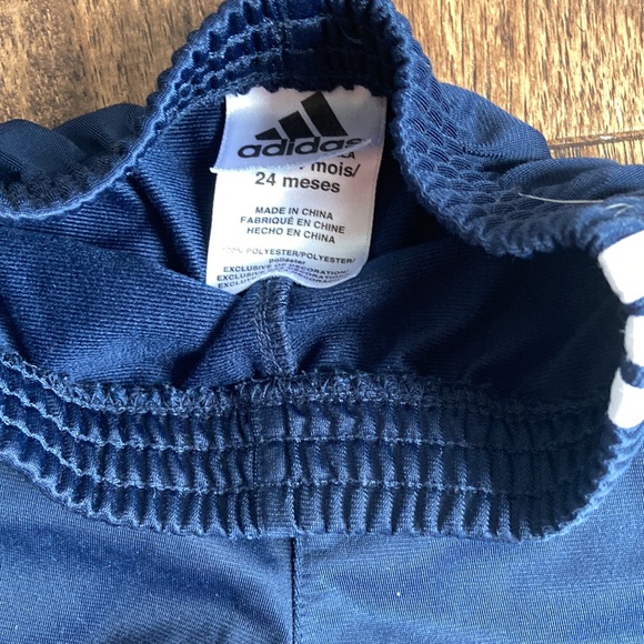24 Months Adidas Track Suit - Picture 13 of 14
